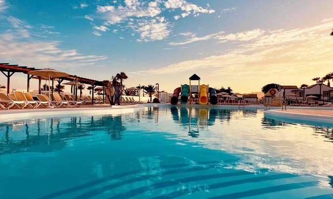 Costa de Antigua Apartment | Caleta de Fuste Apartment- Sleeps4- Pool- Garden