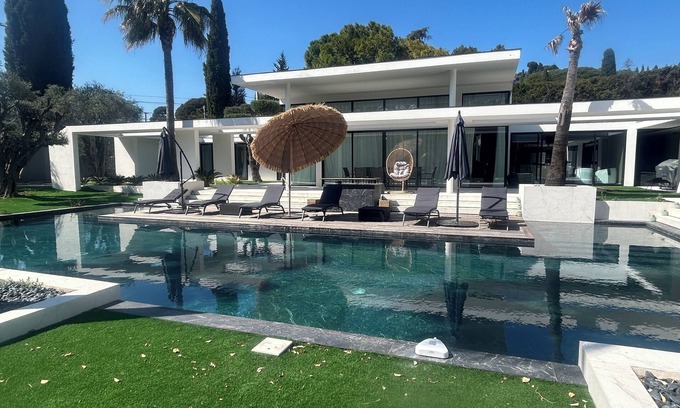 Mougins Villa | Californian villa in Mougins with 2 pools