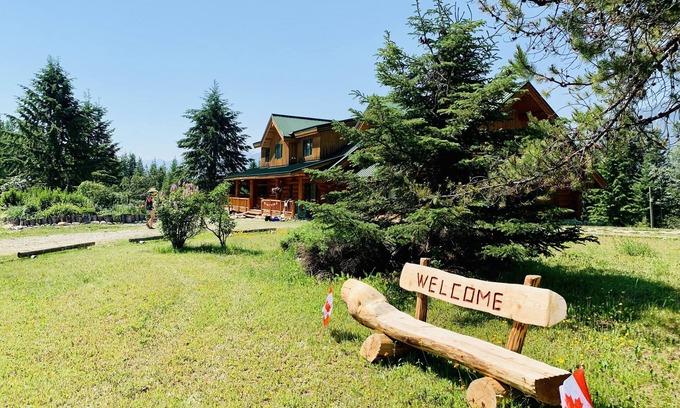 Golden Cabin | Callinghorselodge Willowbank Suite