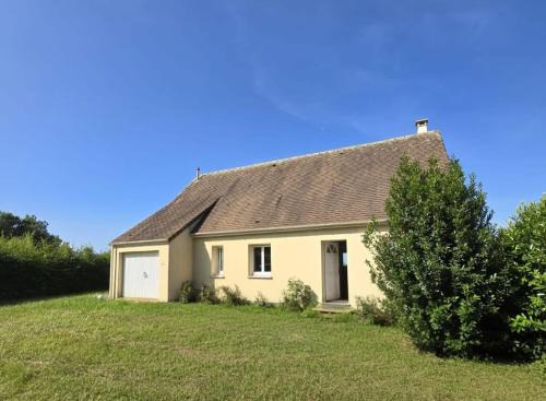 La Mesniere House | Calme et vue panoramique champs et la Sarthe