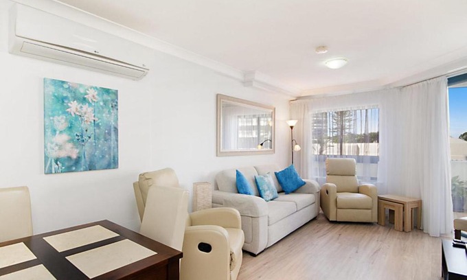 Coolangatta Apartment | Calypso Plaza Resort Unit 238