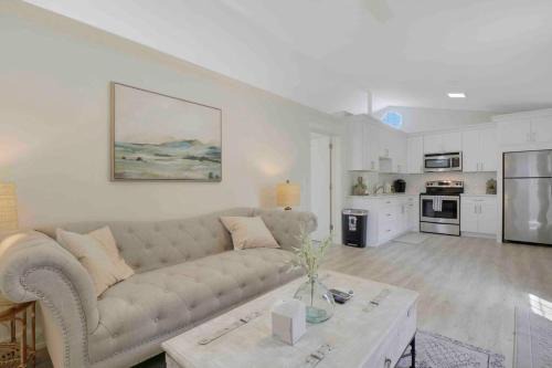 Stuart Apartment | Camden Cottage # 4 - Downtown Stuart