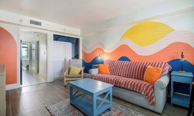 Myrtle Beach Condo | Camelot By The Sea 1610- Oceanfront 1 BR- Pool