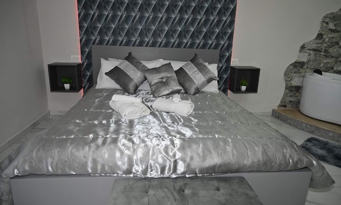 Mount Vesuvius - Pompei House | Camera Petra Fusion con Idromassaggio