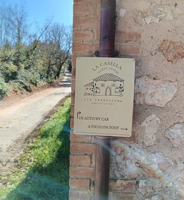 Monteriggioni House | Camere nel bosco sulla Via Francigena