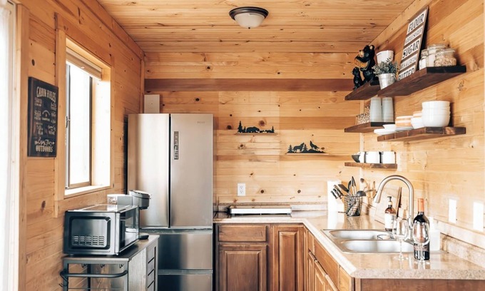 Williams Cabin | Camp Gnaw: A bite-sized Wilderness Retreat