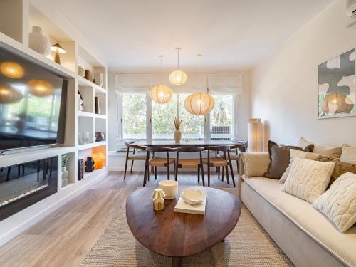 La Maternitat i Sant Ramon Apartment | Camp Nou Stadium Apartment