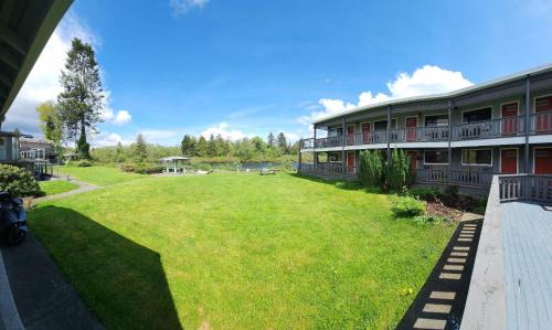 Campbell River Hotel | Campbell River Lodge