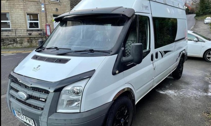 Wath upon Dearne Apartment | Campervan - Poppy