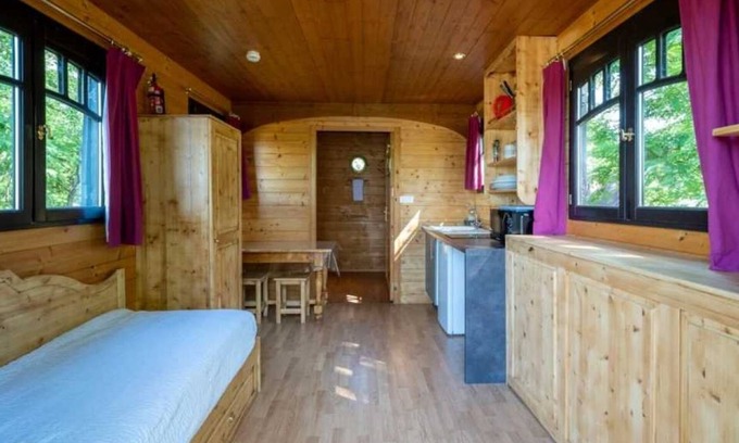 Bar-sur-Aube House | Camping 2 étoiles - Piscine - eecebh