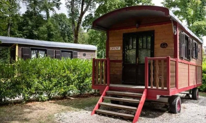 Bar-sur-Aube House | Camping 2 étoiles - Piscine - ccagiea