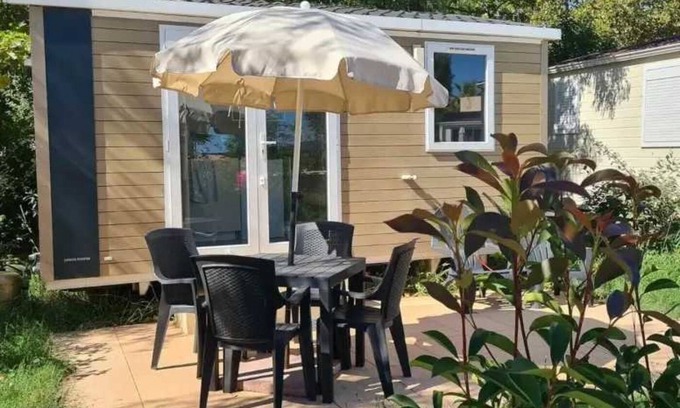 Grimaud House | Camping 4 étoiles - Parc aquatique - eebadi