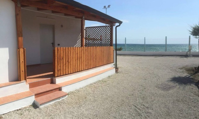Magazzeno RV Rental | Camping B&B Lido di Salerno