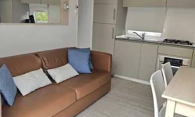 Charlieu House | Camping - ccbbcab - Two Bedroom Apartment, Sleeps 6