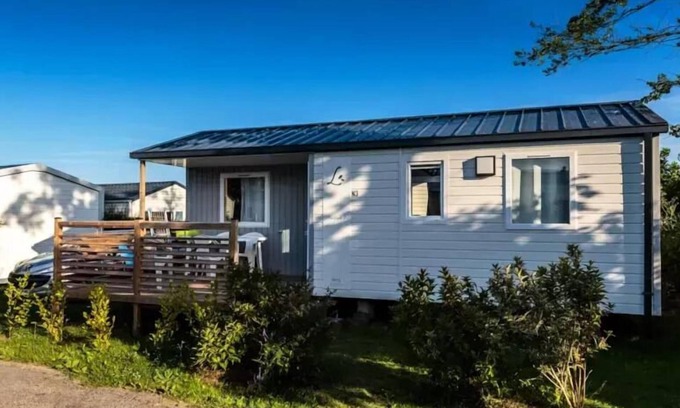 Fouesnant House | Camping La Roche Percée * - Comfort mobile home 3 rooms 4/5 people