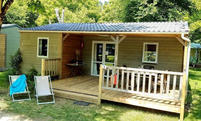 Coulon Ski Chalet | Camping La Venise Verte * - PREMIUM chalet 48 m² (3 bedrooms) including semi-covered terrace + TV + LV + Air conditioning + Plancha 6 people
