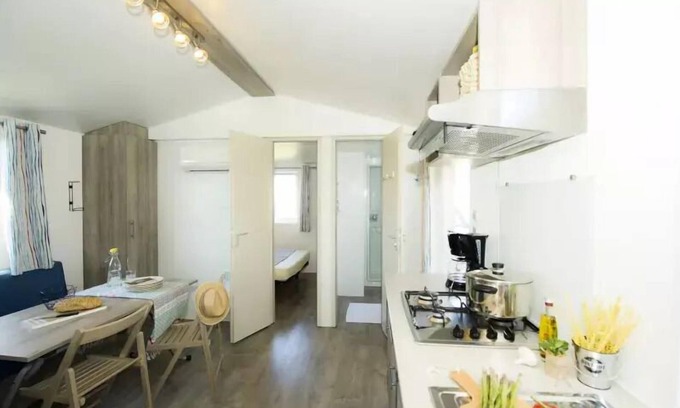 Sete House | Camping Le Castellas* - Mobile Home Classic XL 3 Rooms 5 adults + 1 child under 12 years old