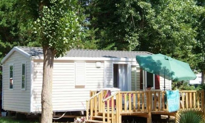 Serignan-Plage House | Camping - Piscine - ccagecb
