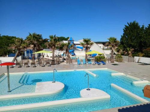 Vouneuil-sur-Vienne Other | Camping Ushuaïa Village Les Chalets de Moulière