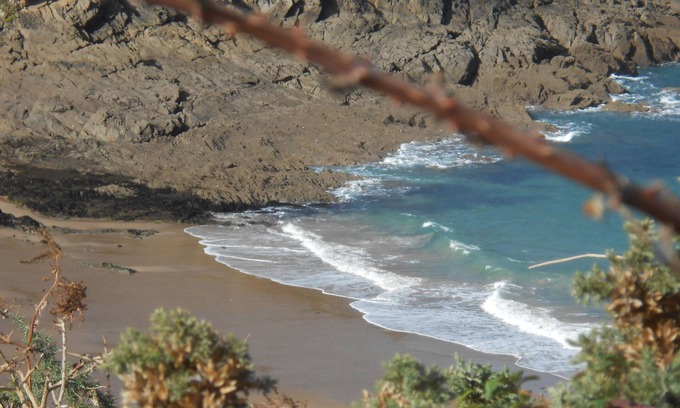 Cancale Cottage | CAN 87: 2-star rating, nice decor, 2 steps from the port, free parking.