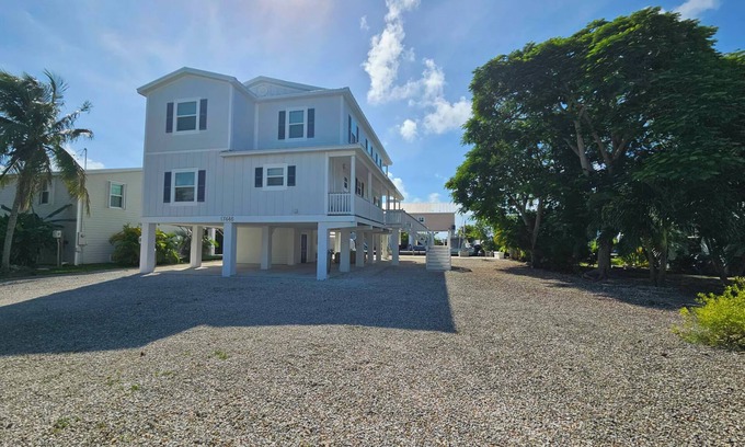 Sugarloaf Shores House | Canal Front 3-bedroom house in Sugarloaf Key