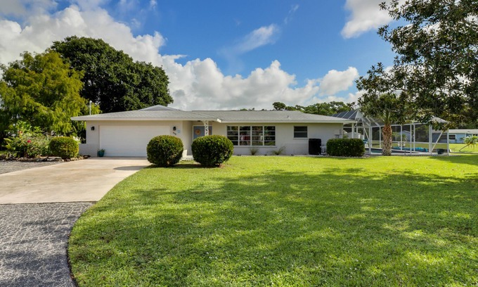 Englewood South House | Canal Home to Gulf Completely Renovated, Large Pool, come to Serenity Retreat!