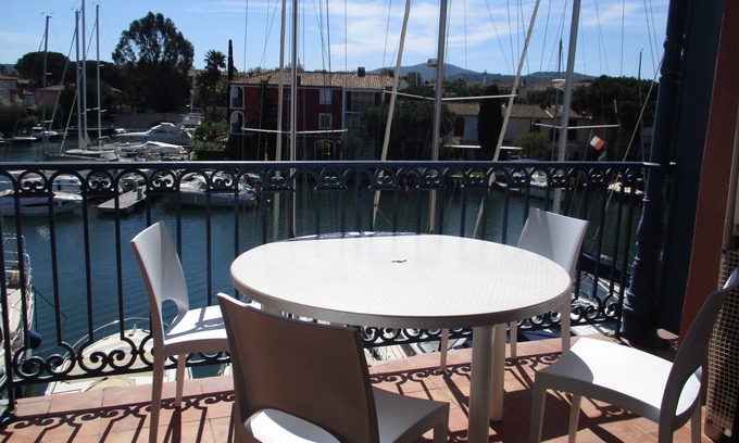 Port Grimaud Apartment | Canal view apartment in Port Grimaud near St Tropez