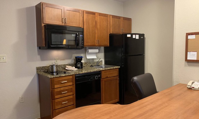 Jonesboro Hotel | Candlewood Suites Jonesboro by IHG