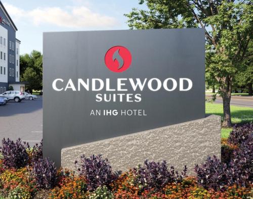 Miami Lakes Hotel | Candlewood Suites Miami Lakes by IHG