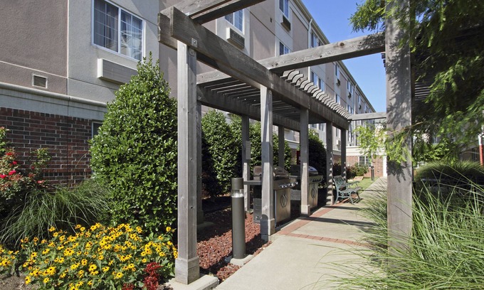 Rogers Hotel | Candlewood Suites Rogers/Bentonville by IHG