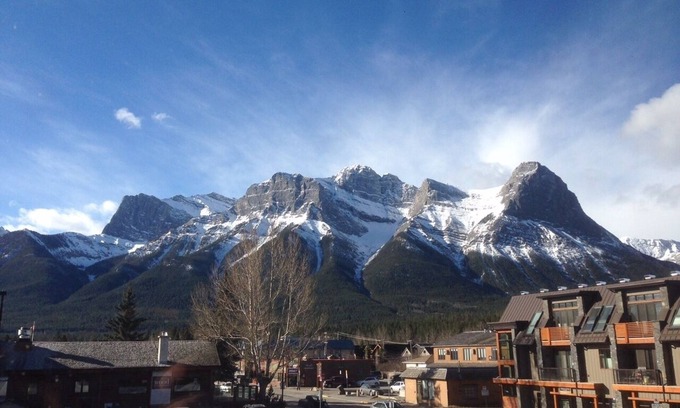 Town Centre Condo | Canmore Mountain View Rental In Downtown - 2br 2bath