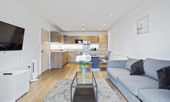 Canning Town Apartment | Canning Town Apartment