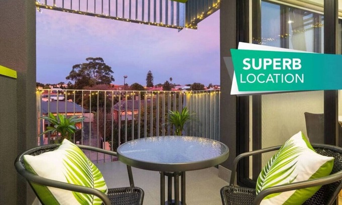 Ovingham Apartment | Canopy @ 44-Minutes · ★Canopy @ 44★Minutes from the CBD✔︎Train✔︎Cafes✔︎