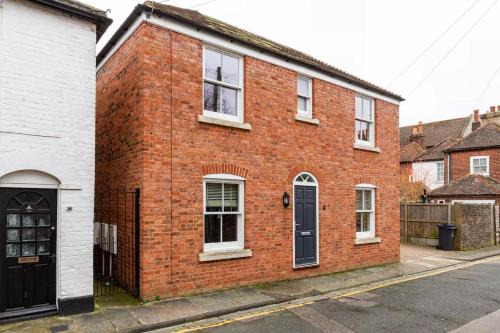 Canterbury House | Canterbury Cathedral Point