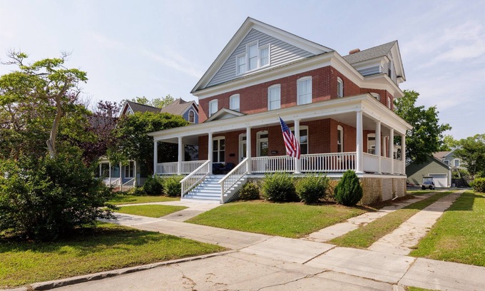 Cape Charles House | Cape Charles Luxury Beach Getaway & Serene Haven