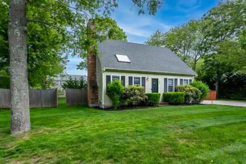 Yarmouth Port House | Cape Dreams