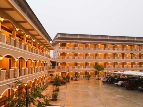 Samut Songkhram Hotel | Capital O 75521 Sang Siri Apartment