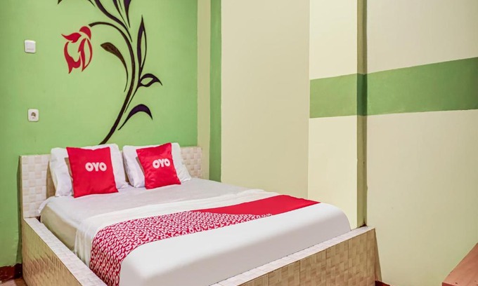 Karawang Hotel | Capital O 91034 Hotel Grand Kenari