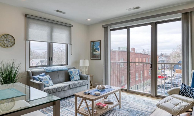 Traverse City House | Capri 313 the Heart of Downtown Traverse City