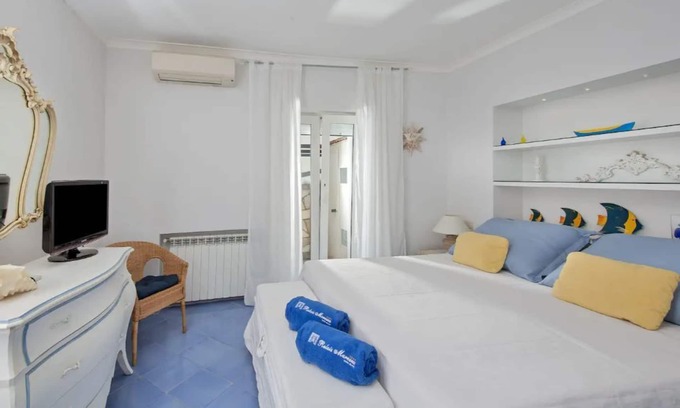 Marina Grande Apartment | Capri Charming mediterranean apartment