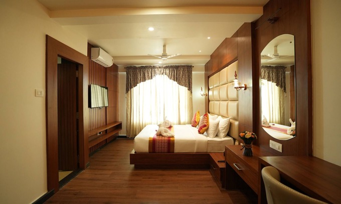 Kushalnagar Hotel | Captains Crown Hotels And Resorts