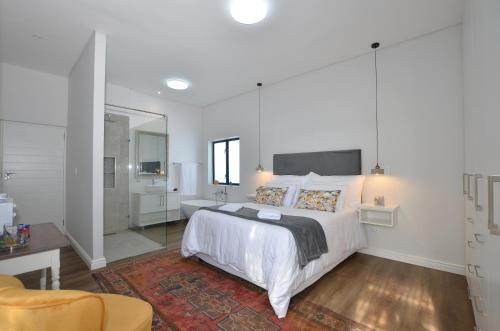 Yzerfontein Apartment | Caracal 54 Overnight for 2