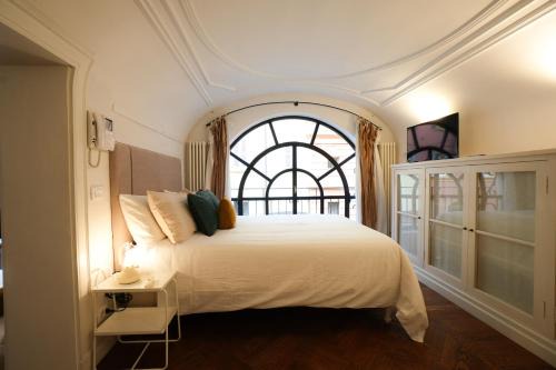 Old Town Apartment | CardinalMorone