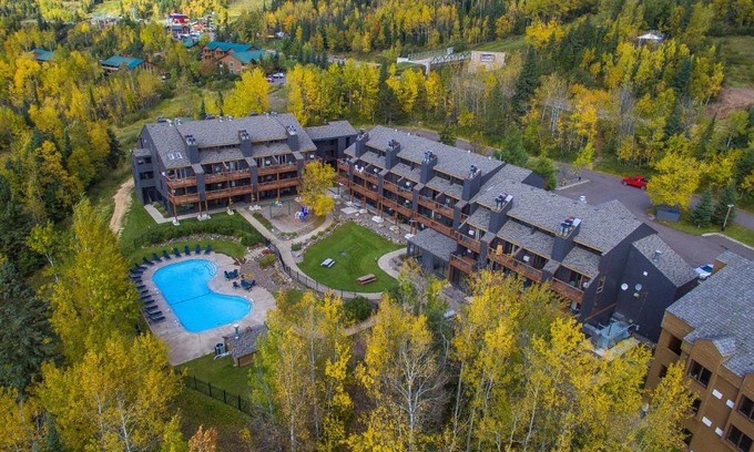 Lutsen Resort | Caribou Highlands Lodge