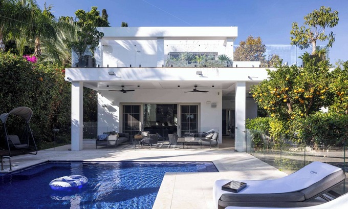 Kfar Shmaryahu Villa | Carmelo Tulip Villa