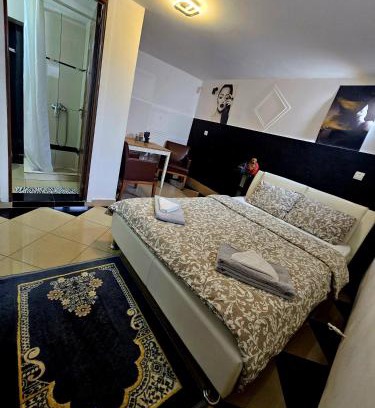 Bucharest Apartment | Carol Park Studio 2