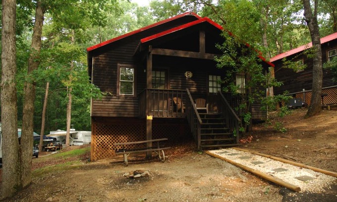 Fair Play Resort | Carolina Landing Camping Resort Luxury Cabin 8