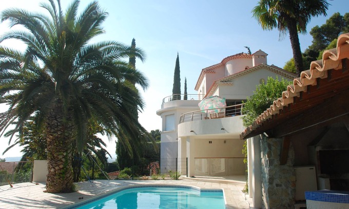 Carqueiranne Villa | Carqueiranne - 180 degree sea view - Beautiful 5 bedroom villa / 8 pers.