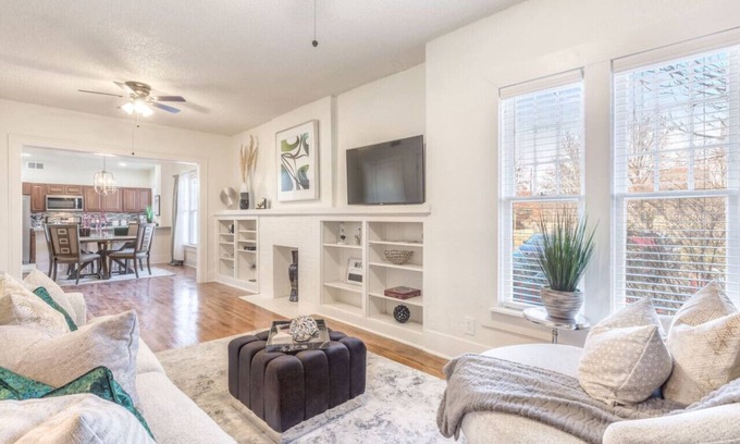 Downtown Tulsa Apartment | Carson Flats #2-Downtown|BOK|OSU MED|Gathering Pl