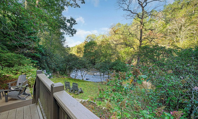 Ellijay Cabin | Cartacay River Retreat - North Georgia Riverfront Cabin